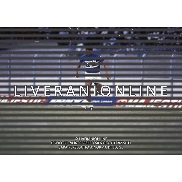 RETROSPETTIVA GIUSEPPE LORENZO CALCIATORE NELLA FOTO GIUSEPPE LORENZO CON LA MAGLIA DELLA SAMPDORIA CALCIO AG ALDO LIVERANI SAS