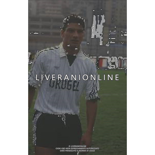RETROSPETTIVA GIUSEPPE LORENZO CALCIATORE NELLA FOTO GIUSEPPE LORENZO CON LA MAGLIA DEL CESENA CALCIO AG ALDO LIVERANI SAS