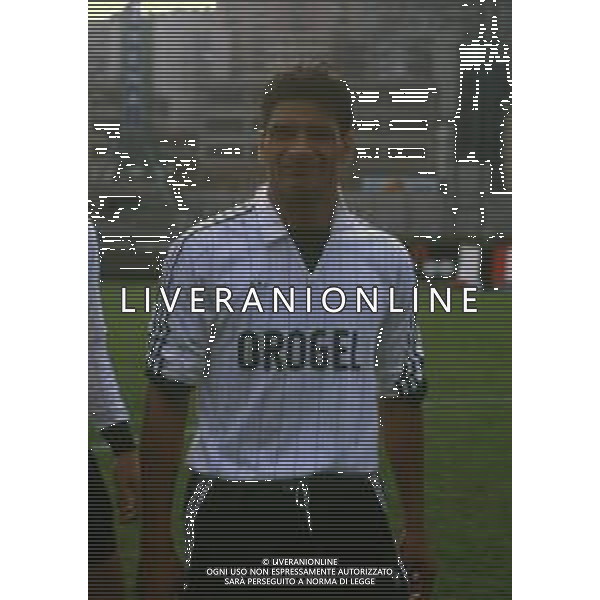 RETROSPETTIVA GIUSEPPE LORENZO CALCIATORE NELLA FOTO GIUSEPPE LORENZO CON LA MAGLIA DEL CESENA CALCIO AG ALDO LIVERANI SAS