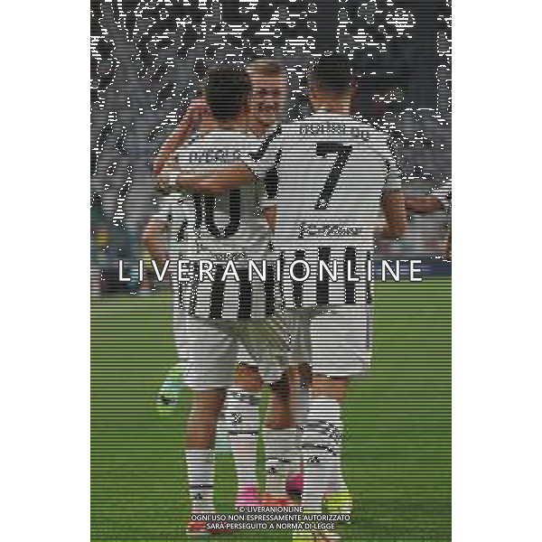 Torino 14.08.2021 Allianz Stadium Juventus vs Atalanta Amichevole pre campionato ©Manuela Viganti/Agenzia Aldo Liverani Nella foto: esultanza juventus dopo il gol di paulo dybala con cristiano ronaldo ©VIGANTI/AGENZIA ALDO LIVERANI SAS