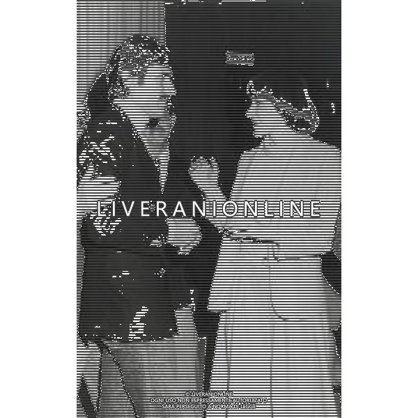 RETROSPETTIVA IVANA MONTI ATTRICE NELLA FOTO IVANA MONTI CON LANDO BUZZANCA FOTO CONTROLUCE MONZA-AG ALDO LIVERANI SAS