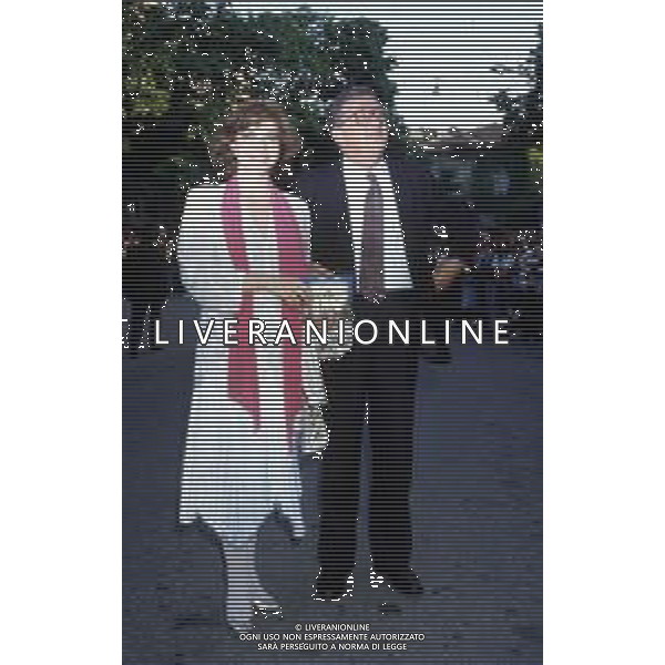 RETROSPETTIVA IVANA MONTI ATTRICE NELLA FOTO IVANA MONTI CON IL MARITO ANDREA BARBATO A MILANO NELL\'ANNO 1989  AG ALDO LIVERANI SAS 