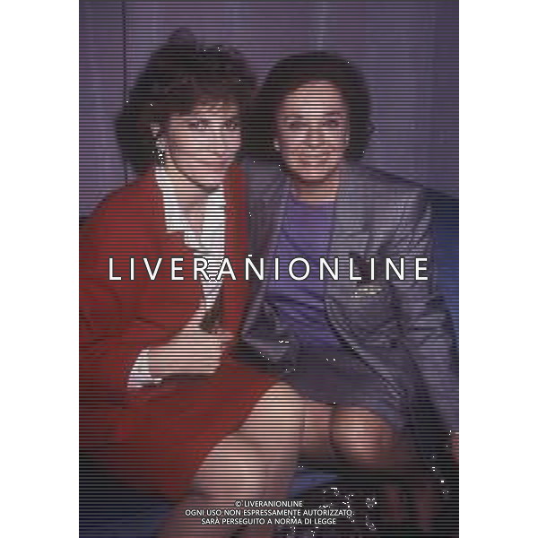 RETROSPETTIVA IVANA MONTI ATTRICE NELLA FOTO IVANA MONTI CON ANNA PROCLEMER A MILANO NELL\'ANNO 1989 TERRAZZA MARTINI AG ALDO LIVERANI SAS 