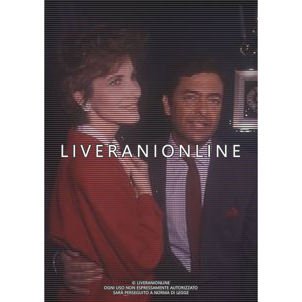 RETROSPETTIVA IVANA MONTI ATTRICE NELLA FOTO IVANA MONTI CON ANDREA GIORDANA A MILANO NELL\'ANNO 1989 TERRAZZA MARTINI AG ALDO LIVERANI SAS 