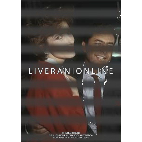 RETROSPETTIVA IVANA MONTI ATTRICE NELLA FOTO IVANA MONTI CON ANDREA GIORDANA A MILANO NELL\'ANNO 1989 TERRAZZA MARTINI AG ALDO LIVERANI SAS 