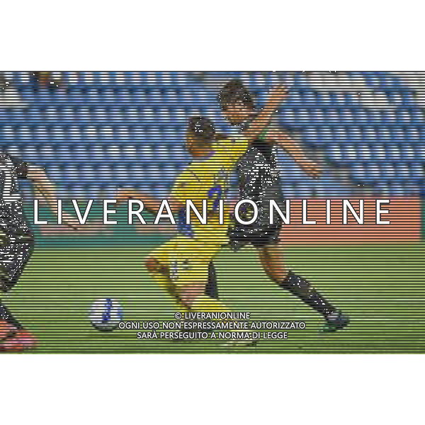 GriffoniE/LMedia - Trentaduesimi - Venezia vs Frosinone - Coppa Italia 2021/2022 15 agosto 2021 - Stadio Paolo Mazza, Ferrara, Italia Nella foto: Pietro Ceccaroni (Venezia) contrastato da Camillo Ciano (Frosinone) @GriffoniE/LMedia/AGENZIA ALDO LIVERANI SASAS