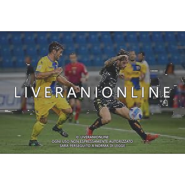 GriffoniE/LMedia - Trentaduesimi - Venezia vs Frosinone - Coppa Italia 2021/2022 15 agosto 2021 - Stadio Paolo Mazza, Ferrara, Italia Nella foto: Mattia Aramu (Venezia) ostacolato da Nicolo Brighenti (Frosinone) @GriffoniE/LMedia/AGENZIA ALDO LIVERANI SASAS
