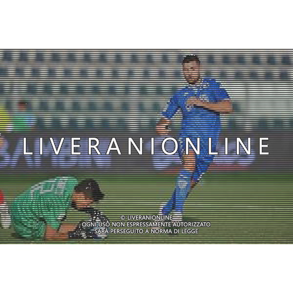 GuglielmiL/LMedia - Trentaduesimi - Empoli FC vs LR Vicenza - Coppa Italia 2021/2022 15 agosto 2021 - Stadio Carlo Castellani, Empoli, Italia Nella foto: Parata di Semuel Pizzignacco (Vicenza) su Patrick Cutrone (Empoli) @GuglielmiL/LMedia/AGENZIA ALDO LIVERANI SASAS