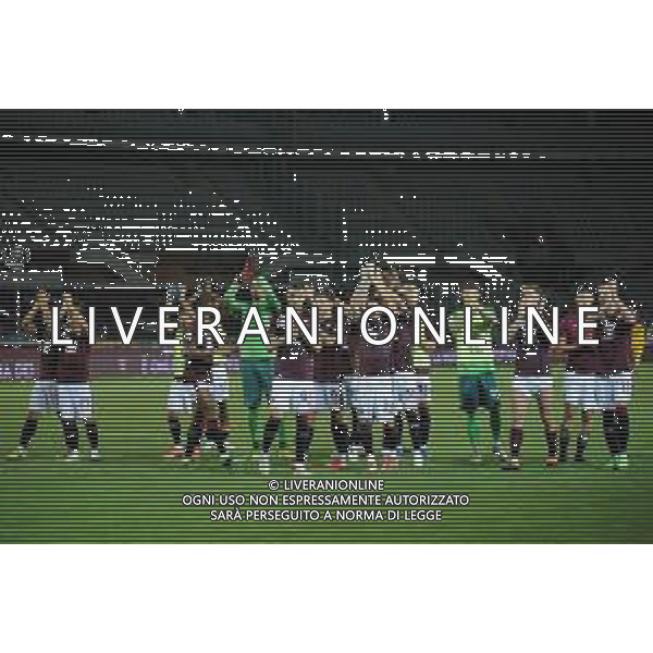 Torino 15.082021 Stadio Grande Torino Torino vs Cremonese Trentaduesimi Coppa Italia 2021/2022 ©Manuela Viganti/Agenzia Aldo Liverani Nella foto: i giocatori del torino salutano i tifosi a fine gara