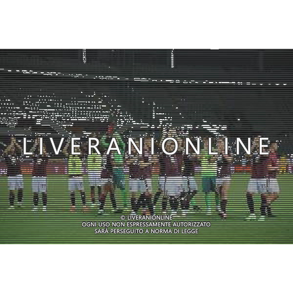 Torino 15.082021 Stadio Grande Torino Torino vs Cremonese Trentaduesimi Coppa Italia 2021/2022 ©Manuela Viganti/Agenzia Aldo Liverani Nella foto: i giocatori del torino salutano i tifosi a fine gara
