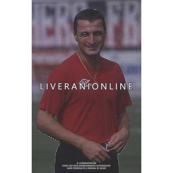 RETROSPETTIVA ROBERTO PACI CALCIATORE NELLA FOTO ROBERTO PACI CON LA MAGLIA DELLA LUCCHESE CALCIO AG ALDO LIVERANI SAS