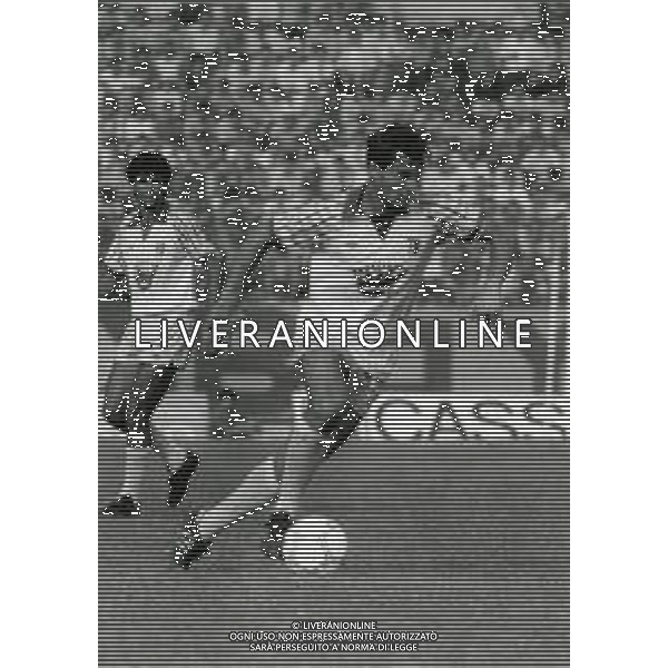 RETROSPETTIVA ROBERTO PACI CALCIATORE NELLA FOTO ROBERTO PACI CON LA MAGLIA DEL PARMA CALCIO AG ALDO LIVERANI SAS