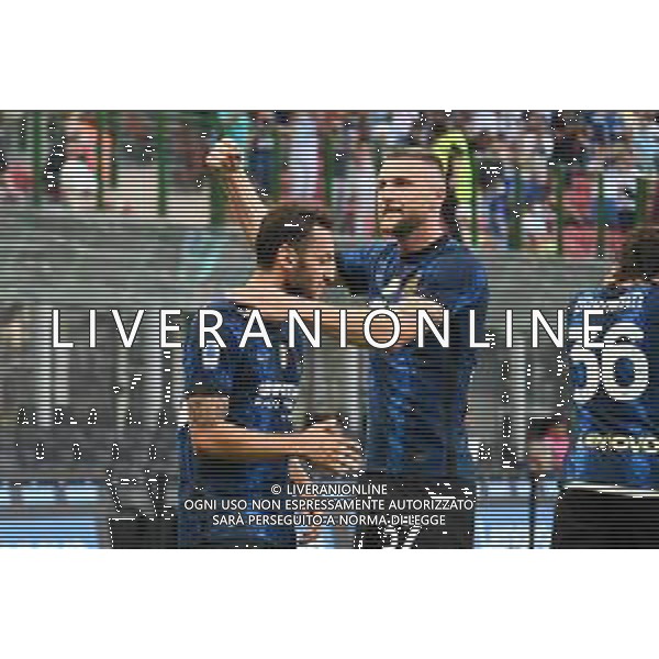 Hakan Calhanoglu (Inter) e Milan Skriniar (Inter) esultano dopo il gol del 2 a 0 Inter vs Genoa Campionato Serie A TIM - 1a giornata Milano 21-08-2021 Stadio Giuseppe Meazza - San Siro foto Roberto Garavaglia/ag. Aldo Liverani sas /AGENZIA ALDO LIVERANI SAS