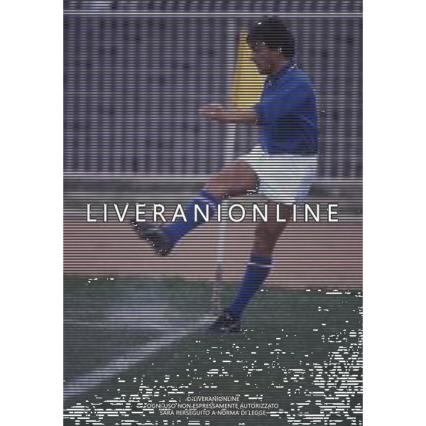 RETROSPETTIVA SERGIO DOMINI CALCIATORE NELLA FOTO SERGIO DOMINI CON LA MAGLIA DELLA NAZIONALE ITALIANA AG ALDO LIVERANI SAS