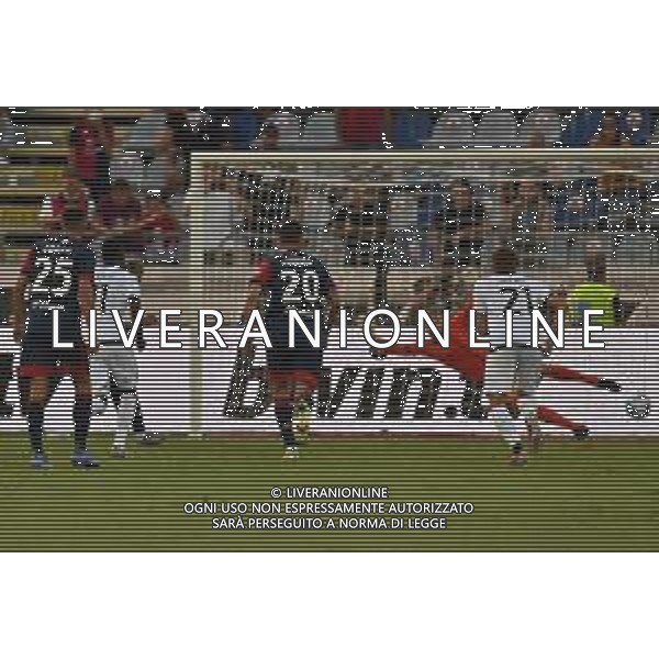 23-8-2021. Cagliari Calcio - Spezia Calcio. 1° giornata Serie A calcio 2021-2022. Italia, Sardegna, Cagliari, Stadio Unipol Domus. Salvatore Moi/Aldo Liverani s.a.s. Nella foto: gol di Joao Pedro Cagliari su rigore contro Spezia in casa. ©Salvatore Moi / AGENZIA ALDO LIVERANI SAS