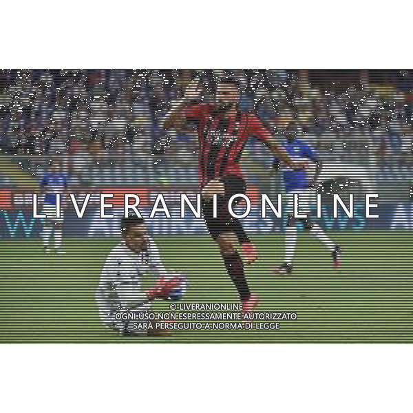 ¬© TVRG Emil Audero (Sampdoria) anticipa Olivier Giroud (Milan) Sampdoria vs Milan Campionato Serie A TIM - 1a giornata Genova 23-08-2021 Stadio Luigi Ferraris - Marassi foto Roberto Garavaglia/ag. Aldo Liverani sas / AGENZIA ALDO LIVERANI SAS