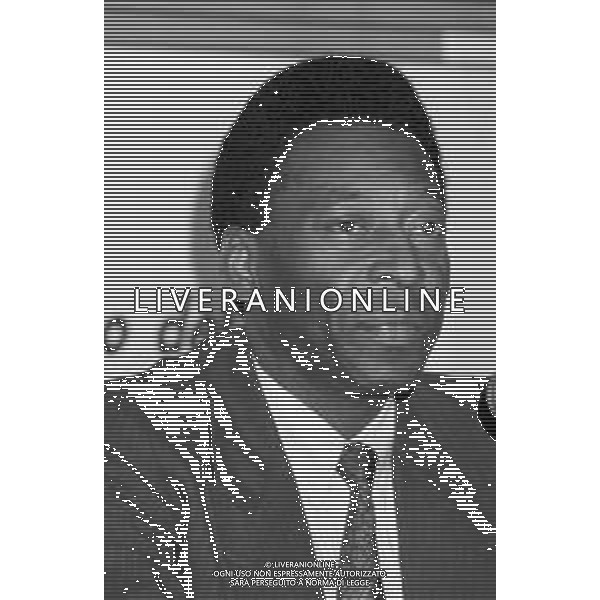 RETROSPETTIVA - PELE\' Edson Arantes do Nascimento CALCIATORE BRASILIANO Nella foto a Milano 23 ottobre 1990 alla presentazione della partita Brasile-Resto del Mondo, che si giocherà\' il 31 ottobre per festeggiare il suo 50mo compleanno © ARCHIVIO / AGENZIA ALDO LIVERANI SAS