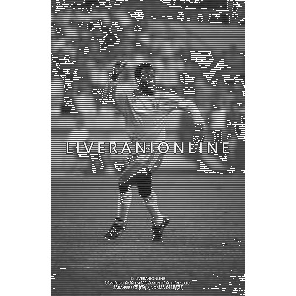 RETROSPETTIVA - PELE\' CALCIATORE, alla partita Brasile-Resto del Mondo, per festeggiare il suo 50mo compleanno a San Siro Milano 31 ottobre 1990 © ARCHIVIO / AGENZIA ALDO LIVERANI SAS