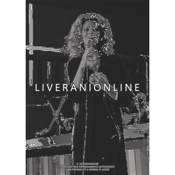 RETROSPETTIVA IVA ZANICCHI CANTANTE NELLA FOTO IVA ZANICCHI A VENEZIA NELL\'ANNO 1973 AG ALDO LIVERANI SAS