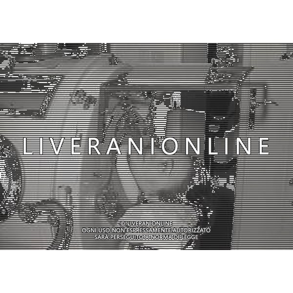 1975 GENOVA ROSANNA BENZI VIVE IN UN POLMONE DI ACCIAIO AG ALDO LIVERANI SAS