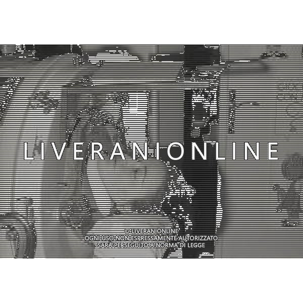 1975 GENOVA ROSANNA BENZI VIVE IN UN POLMONE DI ACCIAIO AG ALDO LIVERANI SAS