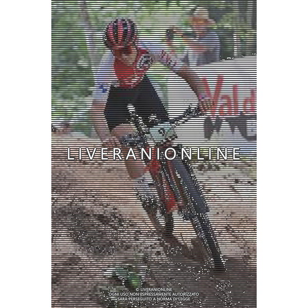 ¬© TVRG Roman Holzer (Svizzera) specialita\' Cross Country - gara maschile juniores UCI MTB World Championships 2021 Campionati del Mondo di Mountain Bike 25-29 agosto 2021 Val di Sole Daolasa di Commezzadura (TN) Centro sportivo BikeLand 26 agosto 2021 foto Roberto Garavaglia/ag. Aldo Liverani sas/ AGENZIA ALDO LIVERANI SAS