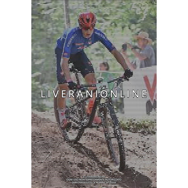© TVRG Yannick Parisi (Italia) specialita\' Cross Country - gara maschile juniores UCI MTB World Championships 2021 Campionati del Mondo di Mountain Bike 25-29 agosto 2021 Val di Sole Daolasa di Commezzadura (TN) Centro sportivo BikeLand 26 agosto 2021 foto Roberto Garavaglia/ag. Aldo Liverani sas/ AGENZIA ALDO LIVERANI SAS