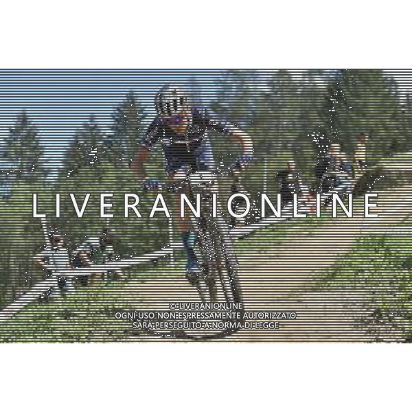 ¬© TVRG Adrien Boichis (Francia) specialita\' Cross Country - gara maschile juniores UCI MTB World Championships 2021 Campionati del Mondo di Mountain Bike 25-29 agosto 2021 Val di Sole Daolasa di Commezzadura (TN) Centro sportivo BikeLand 26 agosto 2021 foto Roberto Garavaglia/ag. Aldo Liverani sas/ AGENZIA ALDO LIVERANI SAS