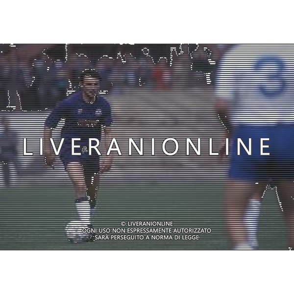 RETROSPETTIVA ROBERTO BOSCO CALCIATORE NELLA FOTO ROBERTO BOSCO CON LA MAGLIA DELLA FIORENTINA CALCIO AG ALDO LIVERANI SAS