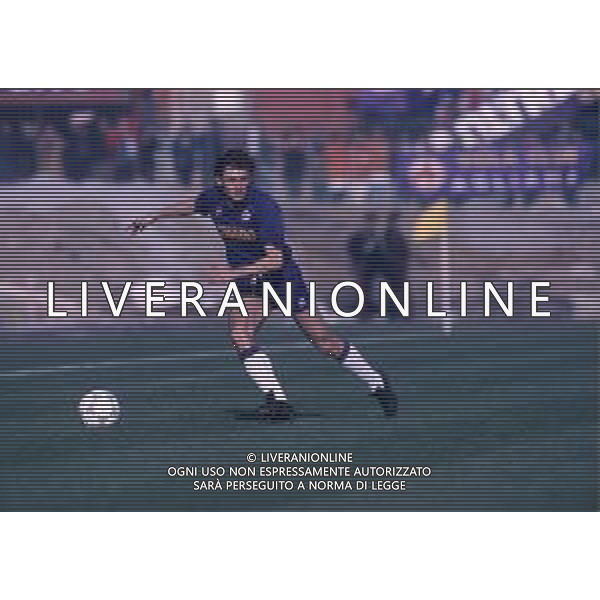 RETROSPETTIVA ROBERTO BOSCO CALCIATORE NELLA FOTO ROBERTO BOSCO CON LA MAGLIA DELLA FIORENTINA CALCIO AG ALDO LIVERANI SAS