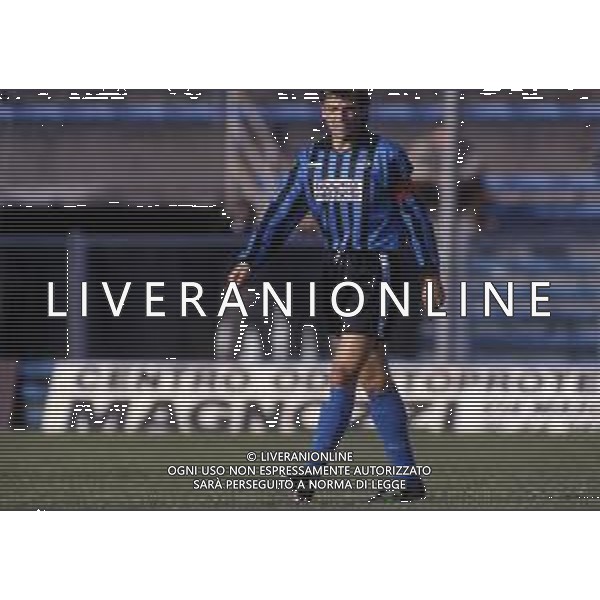 RETROSPETTIVA ROBERTO BOSCO CALCIATORE NELLA FOTO ROBERTO BOSCO CON LA MAGLIA DEL PISA CALCIO AG ALDO LIVERANI SAS