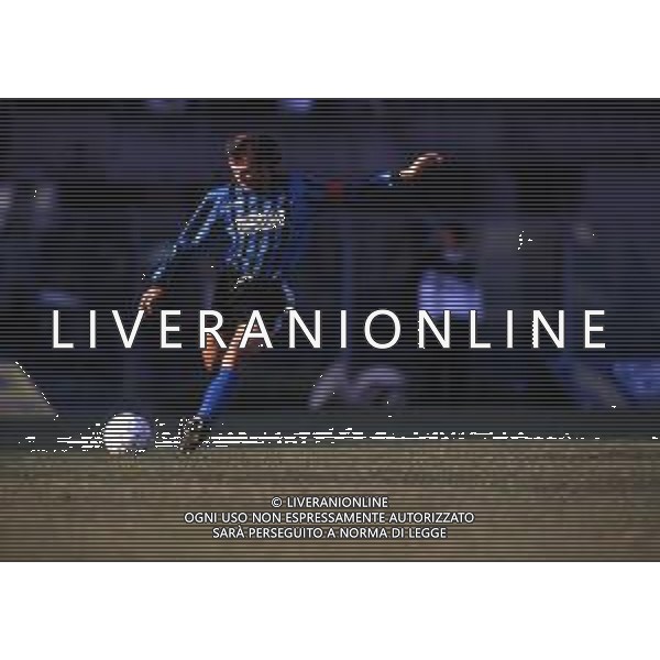 RETROSPETTIVA ROBERTO BOSCO CALCIATORE NELLA FOTO ROBERTO BOSCO CON LA MAGLIA DEL PISA CALCIO AG ALDO LIVERANI SAS