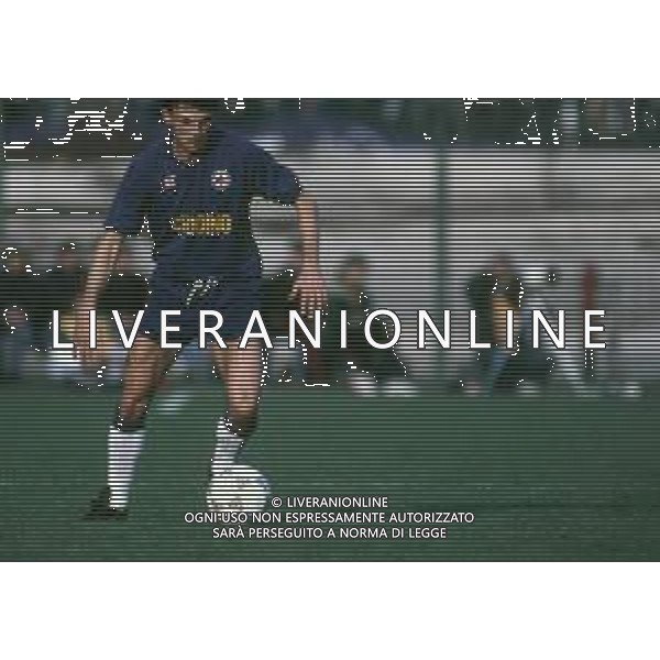 RETROSPETTIVA ROBERTO BOSCO CALCIATORE NELLA FOTO ROBERTO BOSCO CON LA MAGLIA DELLA FIORENTINA CALCIO AG ALDO LIVERANI SAS