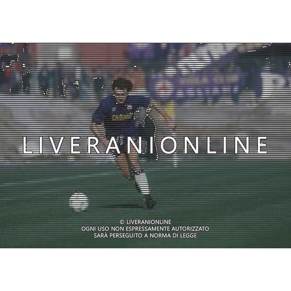 RETROSPETTIVA ROBERTO BOSCO CALCIATORE NELLA FOTO ROBERTO BOSCO CON LA MAGLIA DELLA FIORENTINA CALCIO AG ALDO LIVERANI SAS