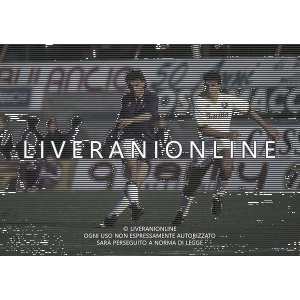 RETROSPETTIVA ROBERTO BOSCO CALCIATORE NELLA FOTO ROBERTO BOSCO CON LA MAGLIA DELLA FIORENTINA CALCIO AG ALDO LIVERANI SAS