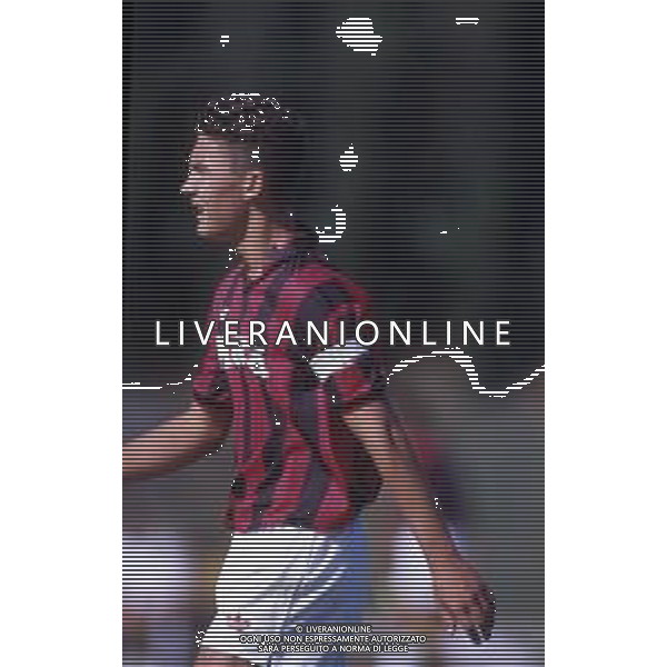 RETROSPETTIVA GIACOMO LORENZINI CALCIATORE NELLA FOTO GIACOMO LORENZINI CON LA MAGLIA DEL MILAN AG ALDO LIVERANI SAS