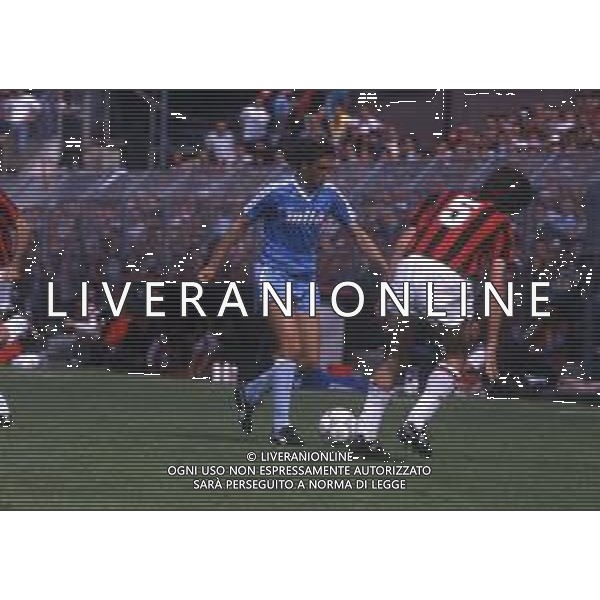 RETROSPETTIVA ROBERTO LORENZINI CALCIATORE NELLA FOTO ROBERTO LORENZINI CON LA MAGLIA DEL COMO CALCIO AG ALDO LIVERANI SAS