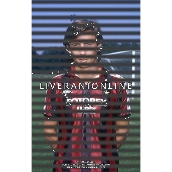 RETROSPETTIVA ROBERTO LORENZINI CALCIATORE NELLA FOTO ROBERTO LORENZINI CON LA MAGLIA DEL MILAN AG ALDO LIVERANI SAS
