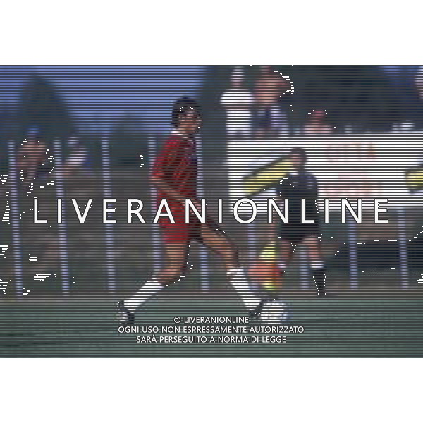 RETROSPETTIVA ROBERTO LORENZINI CALCIATORE NELLA FOTO ROBERTO LORENZINI CONLA MAGLIA DELL\'ANCONA CALCIO AG ALDO LIVERANI SAS
