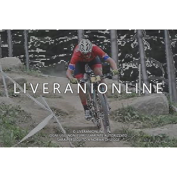 ¬© TVRG Martin Vidaurre Kossmann (Cile) in gara specialita\' Cross Country - gara maschile under23 UCI MTB World Championships 2021 Campionati del Mondo di Mountain Bike 25-29 agosto 2021 Val di Sole Daolasa di Commezzadura (TN) Centro sportivo BikeLand 28 agosto 2021 foto Roberto Garavaglia/ag. Aldo Liverani sas/ AGENZIA ALDO LIVERANI SAS