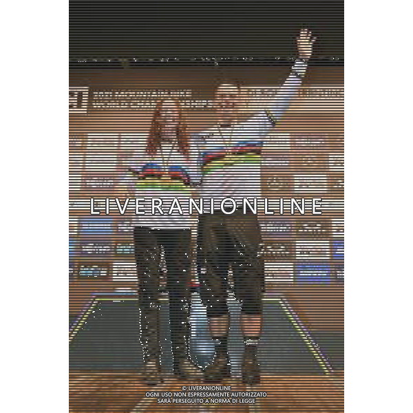 ¬© TVRG Michaela Hajkova (Repubblica Ceca) 1a classificata tra le donne e Tomas Slavik (Repubblica Ceca) 1o classificato tra gli uomini specialita\' 4 Cross - gara elite UCI MTB World Championships 2021 Campionati del Mondo di Mountain Bike 25-29 agosto 2021 Val di Sole Daolasa di Commezzadura (TN) Centro sportivo BikeLand 27 agosto 2021 foto Roberto Garavaglia/ag. Aldo Liverani sas/ AGENZIA ALDO LIVERANI SAS