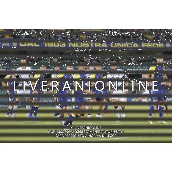 Hellas Verona - Inter Campionato di Calcio Serie A TIM 27/08/2021 nella foto: giocatori in area ©Claudio Zamagni/Agenzia Aldo Liverani during Italian Serie A soccer match between HELLAS VERONA and INTER at Marc\'Antonio Bentegodi Stadium on August 27 2021 photo credit by Claudio Zamagni/Aldo Liverani Photo Agency