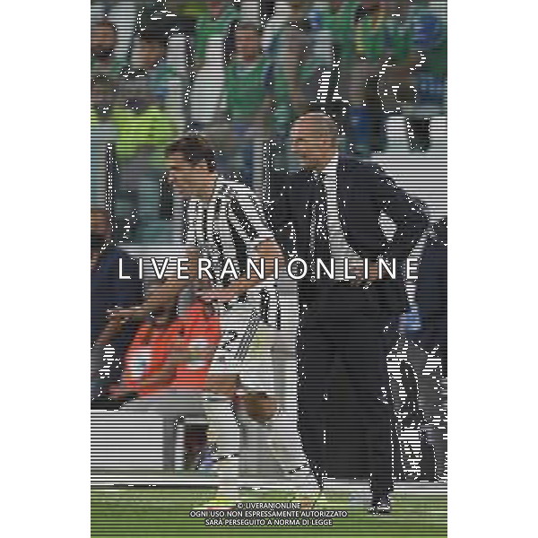 Torino 28.08.2021 Allianz Stadium Juventus vs Empoli Campionato Serie A 2021/2022 ©Manuela Viganti/Agenzia Aldo Liverani Nella foto: massimiliano allegri e federico chiesa ©VIGANTI / AGENZIA ALDO LIVERANI SAS