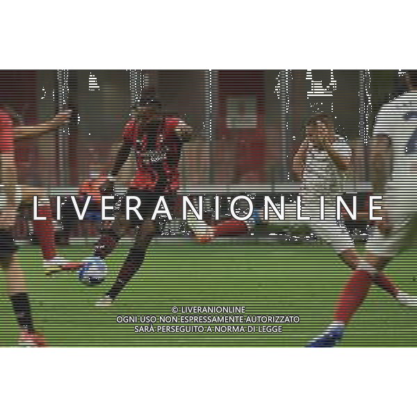 il tiro di Rafael Leao (Milan) deviato in porta da Brahim Diaz (Milan) per il gol del 2 a 1 Milan vs Cagliari Campionato Serie A TIM - 2a giornata Milano 29-08-2021 Stadio Giuseppe Meazza - San Siro foto Roberto Garavaglia/ag. Aldo Liverani sas