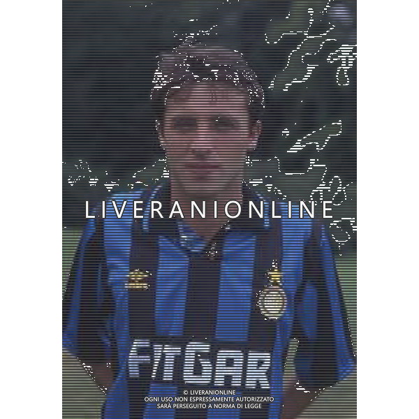 RETROSPETTIVA MASSIMO CIOCCI CALCIATORE NELLA FOTO MASSIMO CIOCCI CON LA MAGLIA DELL\' INTER AG ALDO LIVERANI SAS