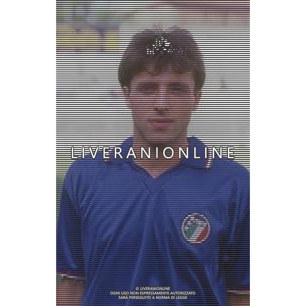 RETROSPETTIVA MASSIMO CIOCCI CALCIATORE NELLA FOTO MASSIMO CIOCCI CON LA MAGLIA DELLA NAZIONALE ITALIANA AG ALDO LIVERANI SAS