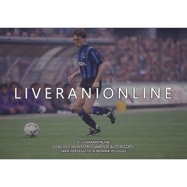 RETROSPETTIVA MASSIMO CIOCCI CALCIATORE NELLA FOTO MASSIMO CIOCCI CON LA MAGLIA DELL\' INTER AG ALDO LIVERANI SAS