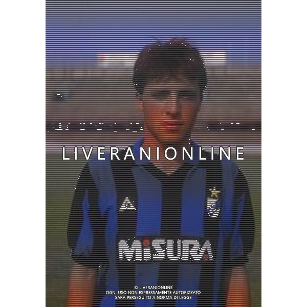 RETROSPETTIVA MASSIMO CIOCCI CALCIATORE NELLA FOTO MASSIMO CIOCCI CON LA MAGLIA DELL\' INTER AG ALDO LIVERANI SAS