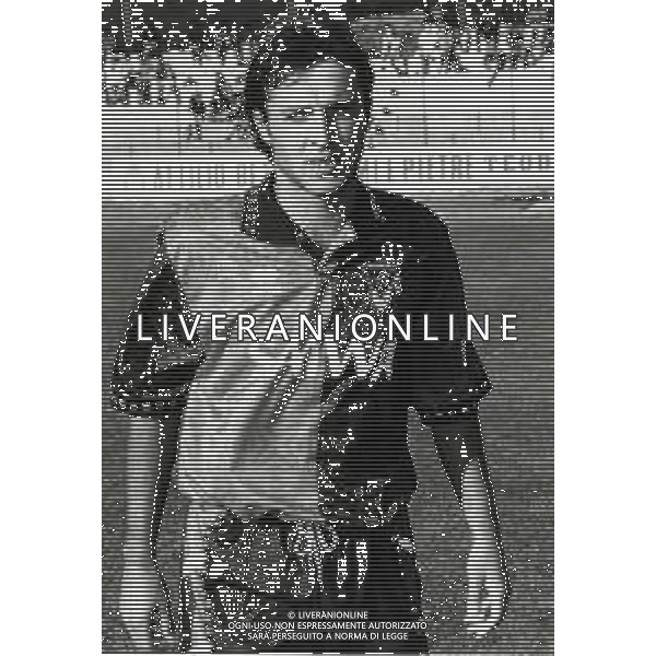 RETROSPETTIVA MASSIMO CIOCCI CALCIATORE NELLA FOTO MASSIMO CIOCCI CON LA MAGLIA DEL GENOA CALCIO AG ALDO LIVERANI SAS