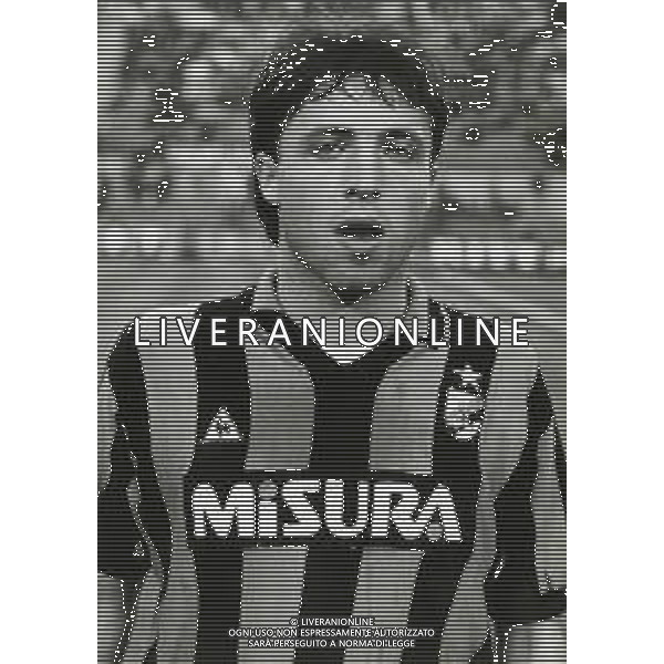 RETROSPETTIVA MASSIMO CIOCCI CALCIATORE NELLA FOTO MASSIMO CIOCCI CON LA MAGLIA DELL\' INTER AG ALDO LIVERANI SAS